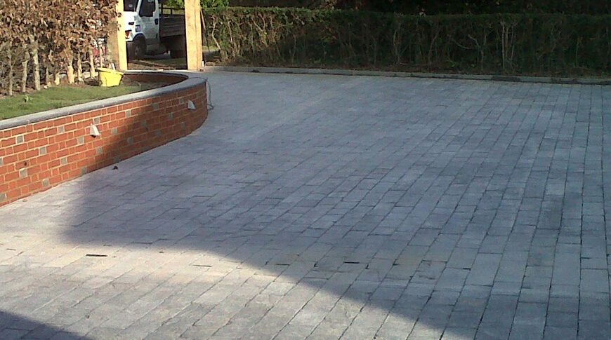 town-and-country-construction-haywards-heath-driveway